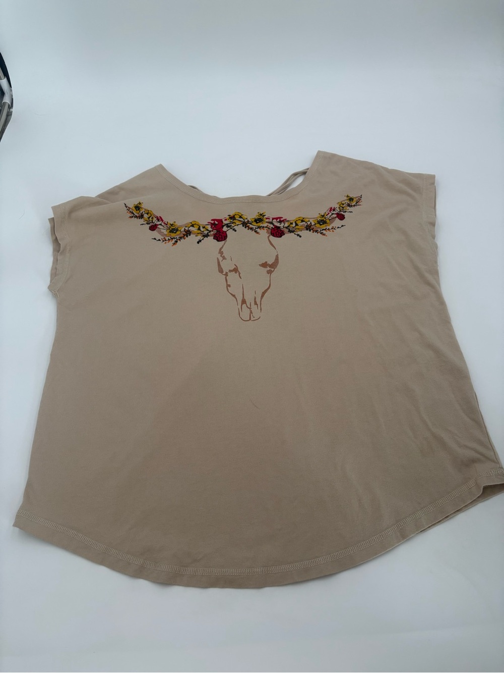 Ariat Tahos Top Womens Large Beige Floral Skull Crochet Open Back Western Tee - Picture 8 of 9